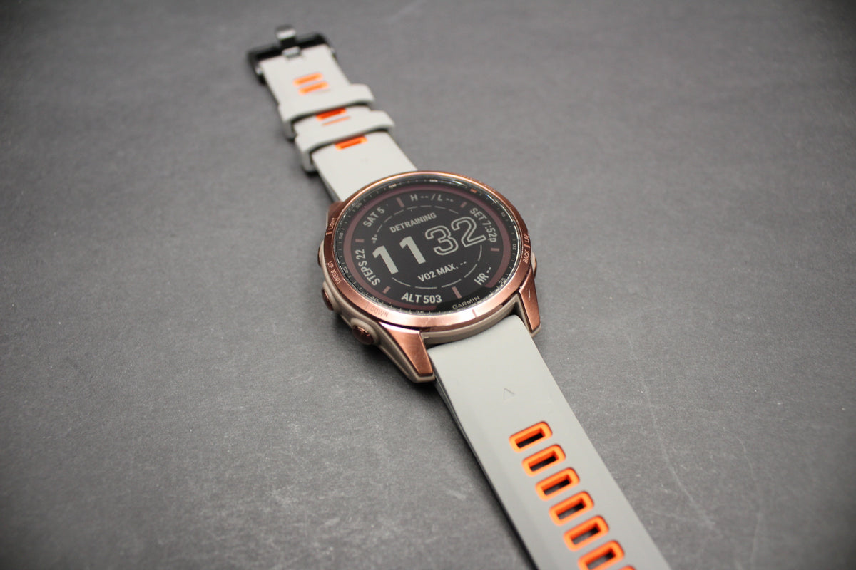 Garmin Fenix 7S Sapphire Solar - Refurbished