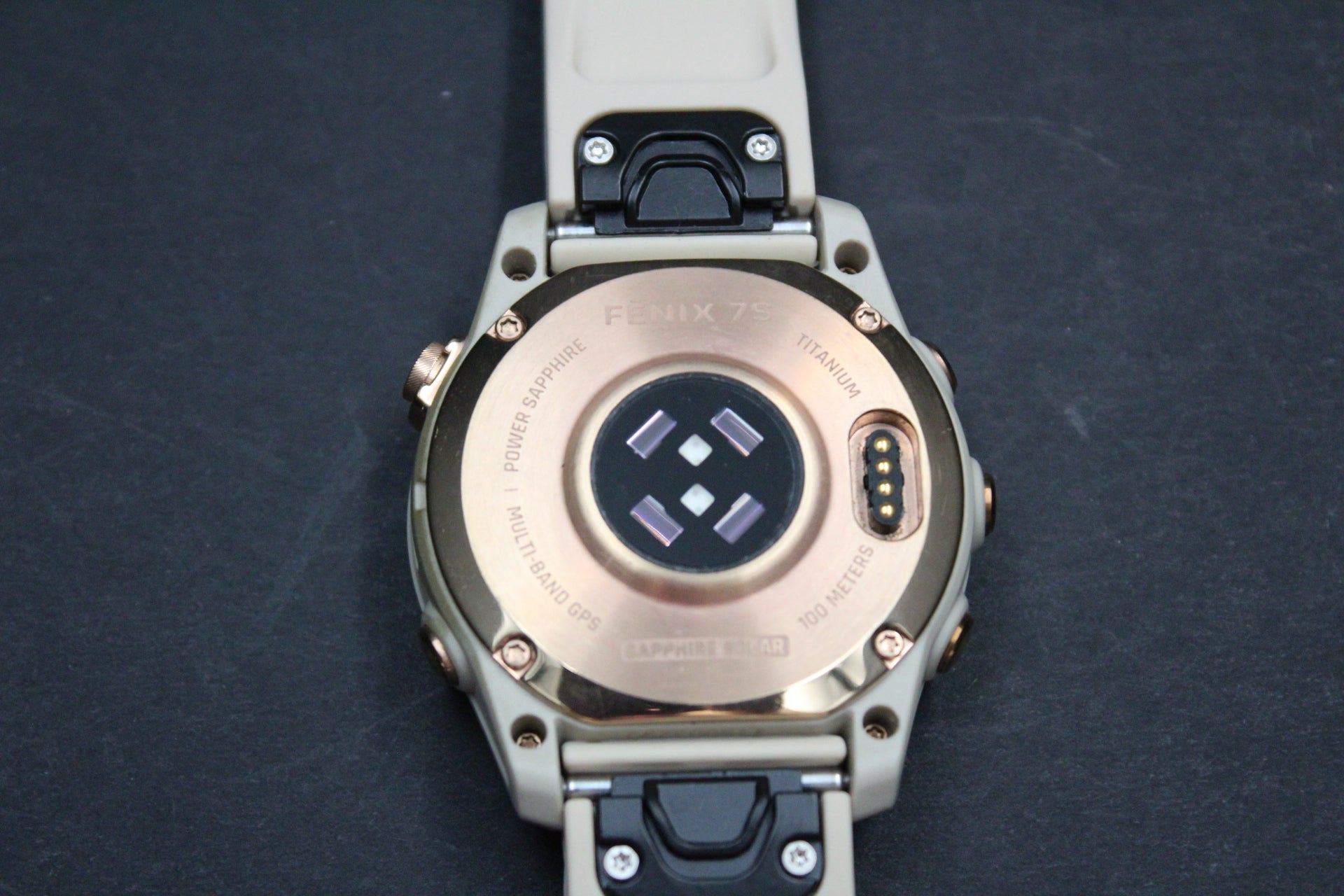Garmin Fenix 7S Sapphire Solar - Refurbished