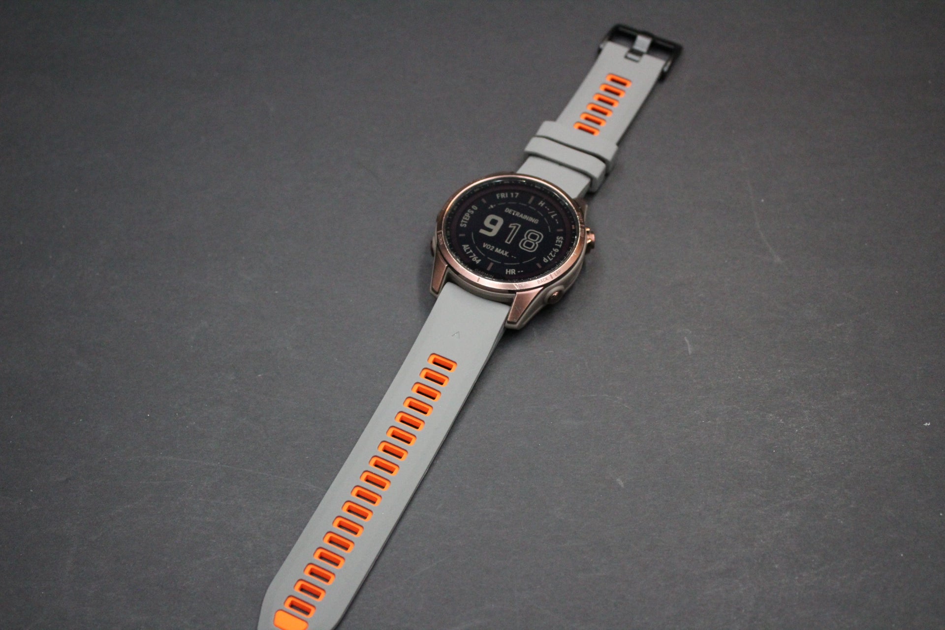 Garmin Fenix 7S Sapphire Solar - Refurbished