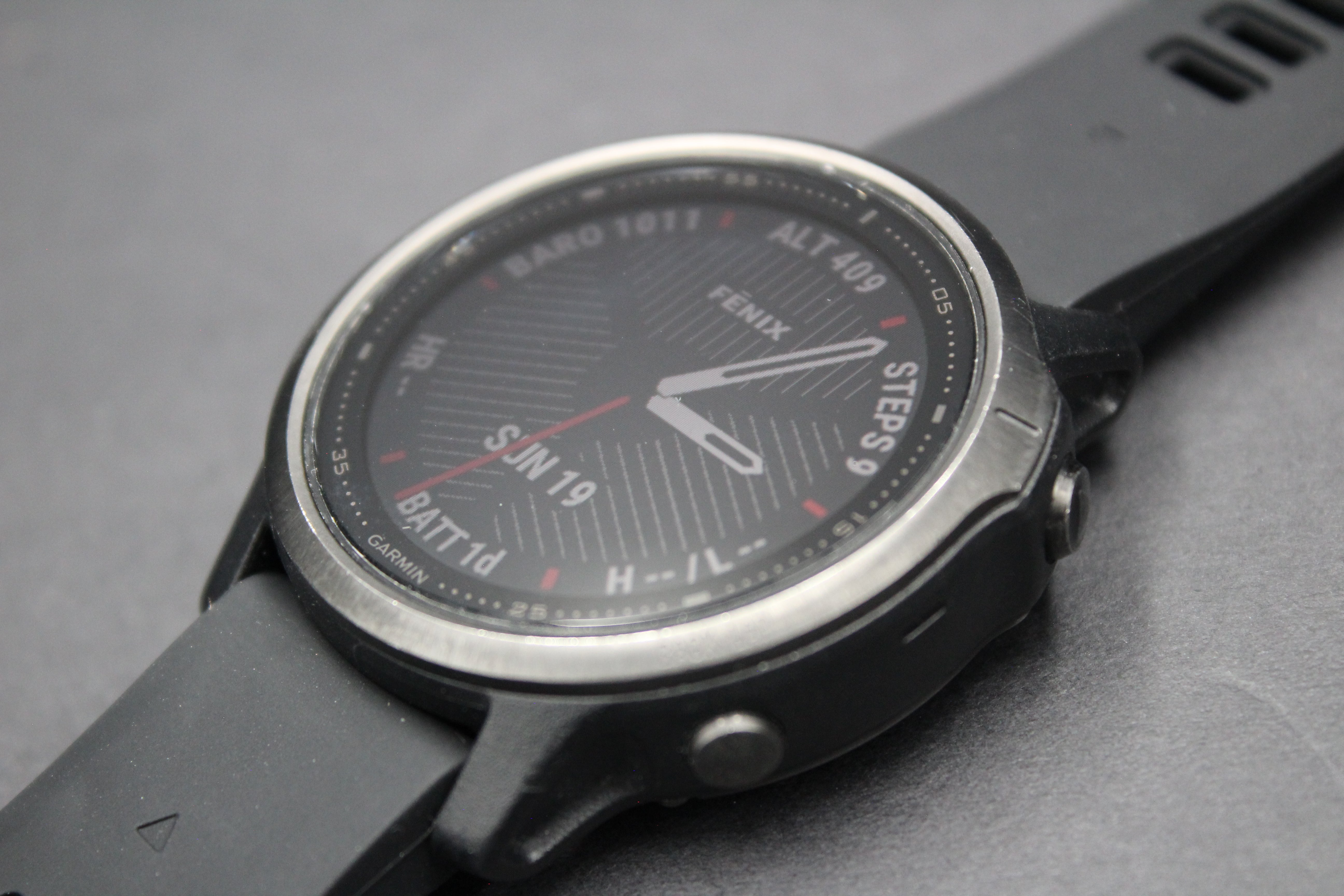 Garmin Fenix 6S Sapphire (with Pro Features) - Refurbished